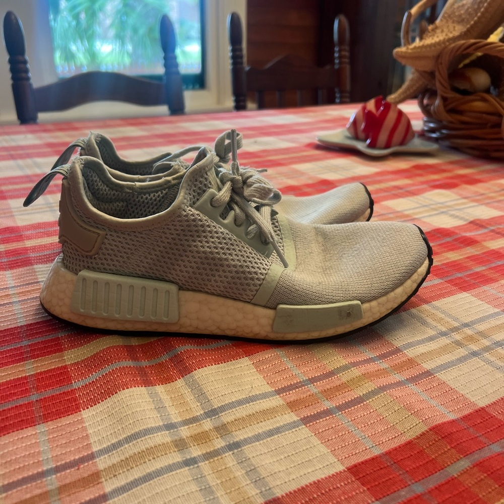 Adidas tennis shoes